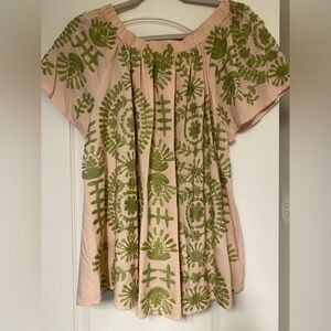 Ivy Jane Embroidered pale pink/green top Sz S